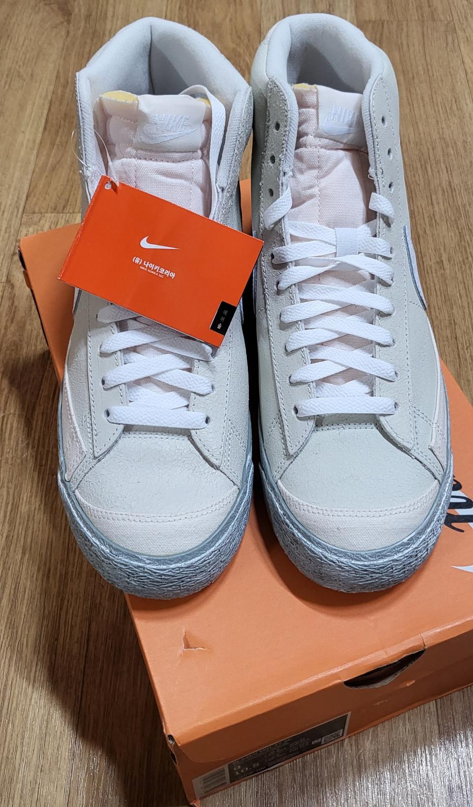 새상품 나이키 블레이저 스니커즈