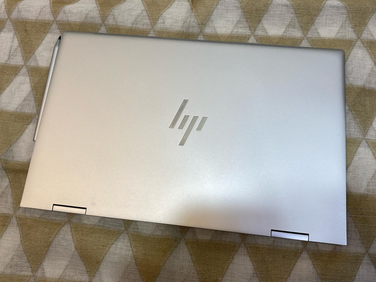 HP 노트북 엔비 x360 (15-ew0025TX) 판매합니다.