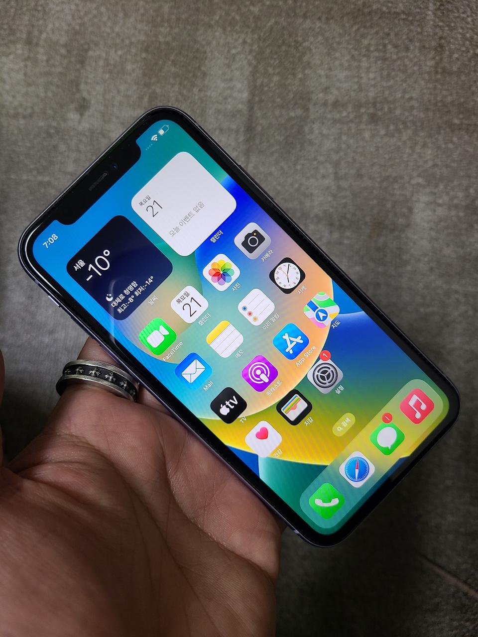아이폰11 64G 퍼플 상태A 정품배터리92% 정상해지 싸게팜 27만원!