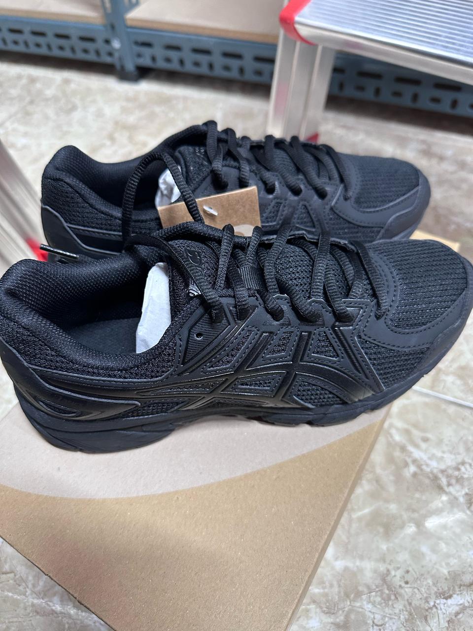 아식스 조그100T 트리플블랙