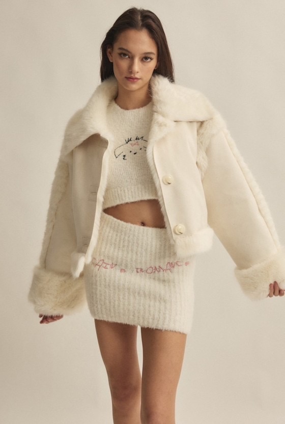 쓰리타임즈 버니퍼 무스탕 22fw