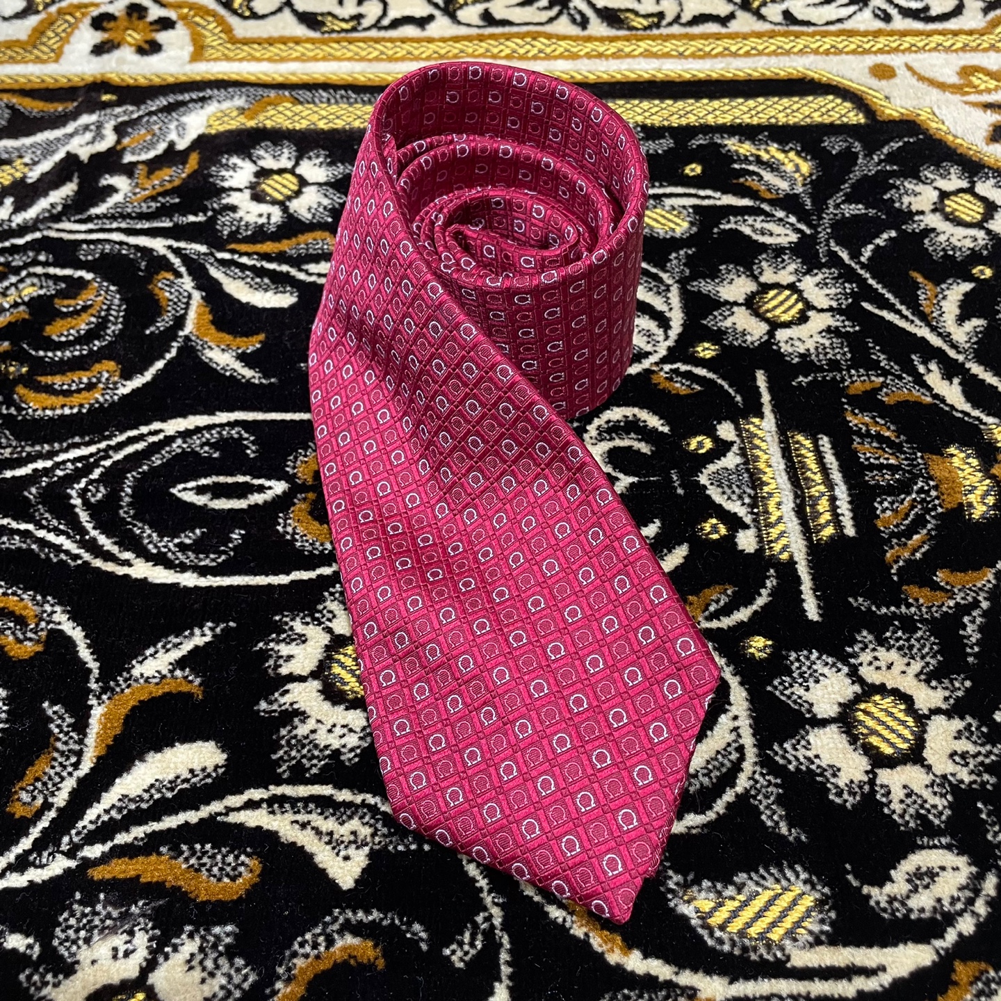 [중고] [ITALY MADE] Salvatore Ferragamo 살바토레 페라가모 실크 넥타이