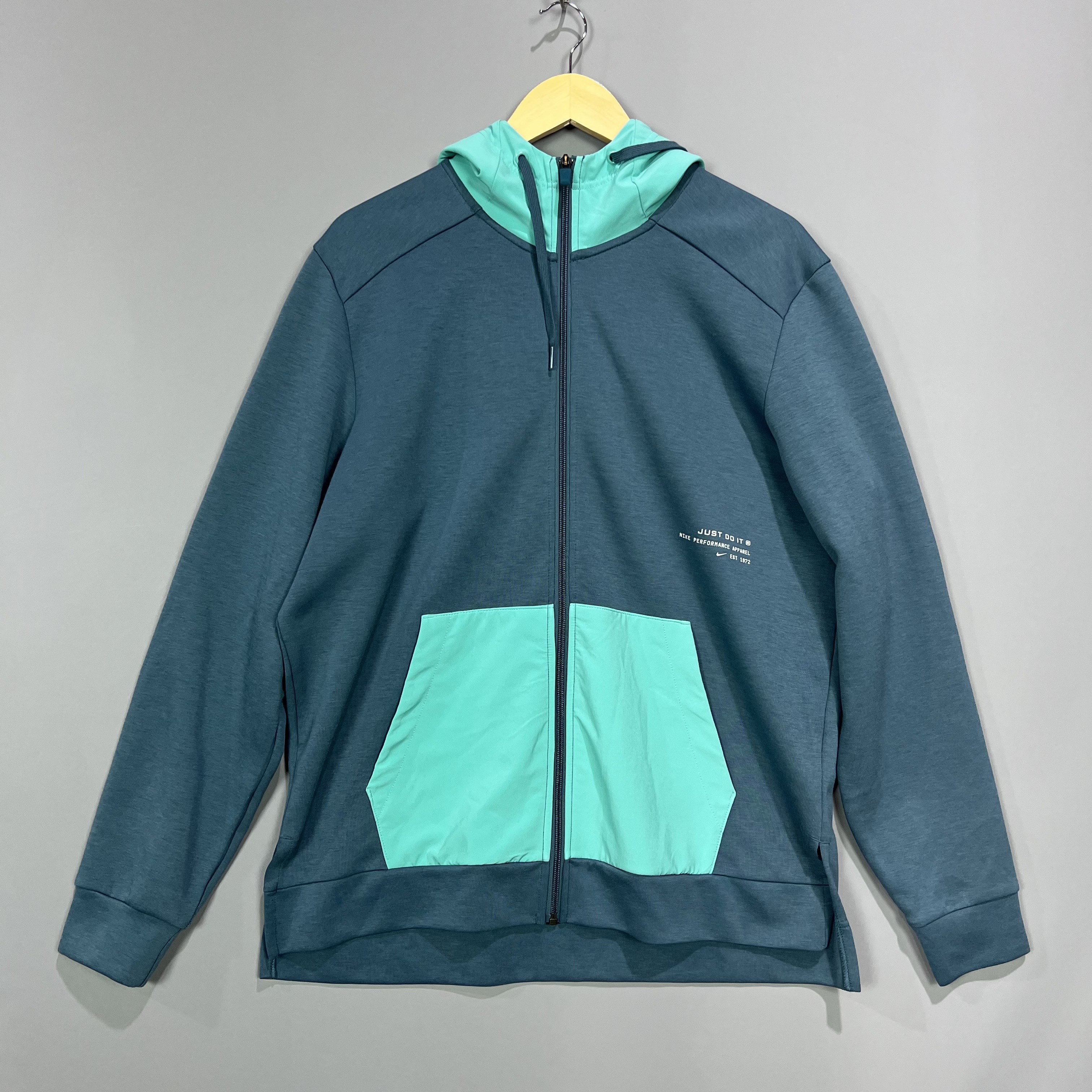 [중고] [XL] 나이키 드라이 핏 Q5 풀집 플리스 트레이닝 후디 0526