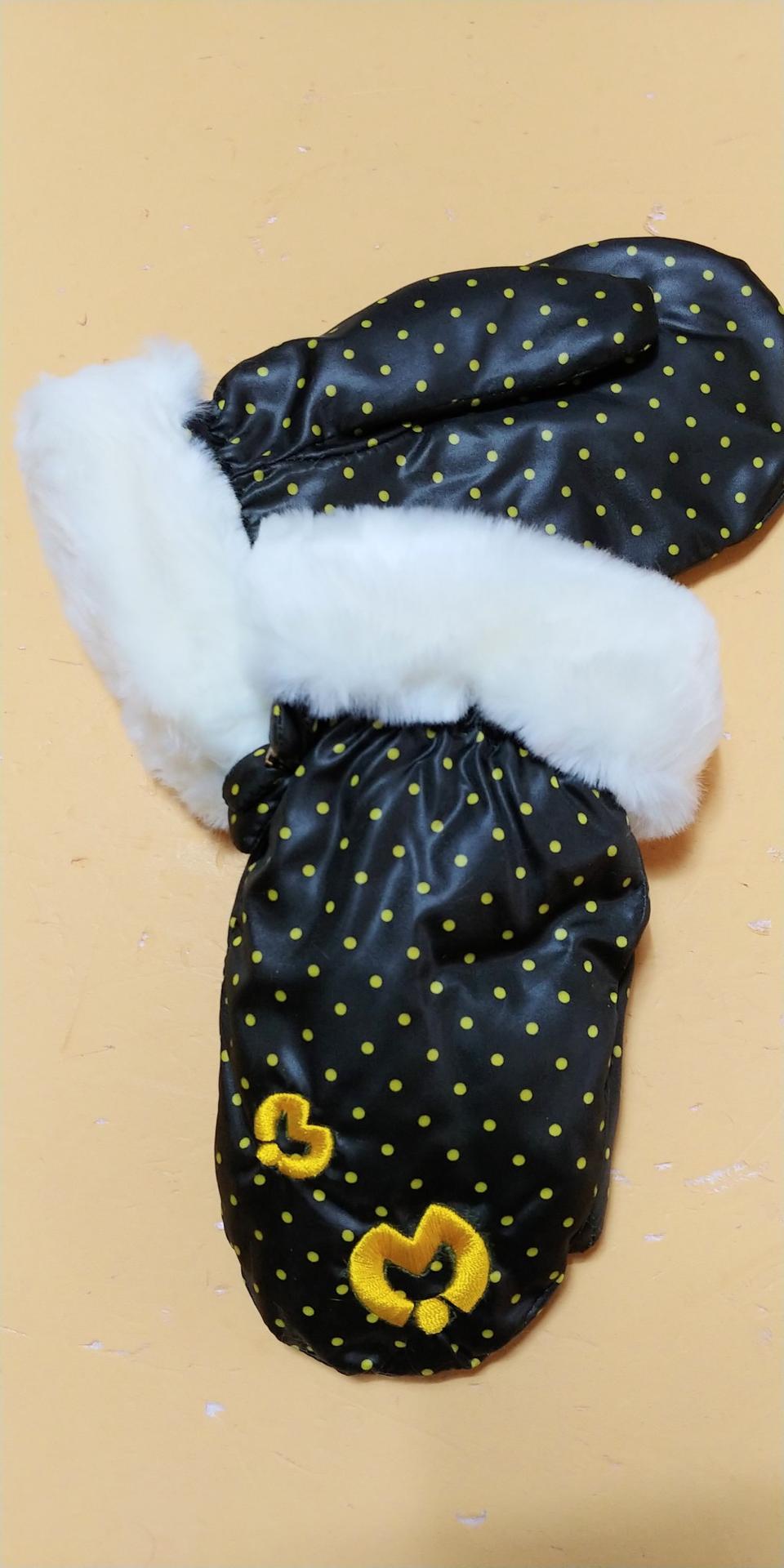 밀라숀 벙어리장갑 옐로우도트 새상품