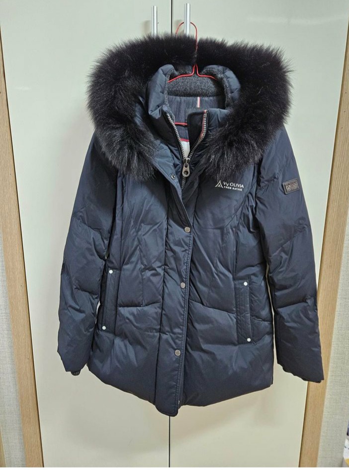 올리비아 여우털 덕다운패딩((새상품) 사이즈  90(55)