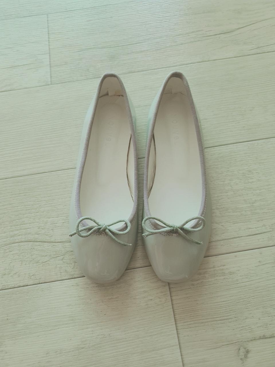 애나멜플랫슈즈 그레이