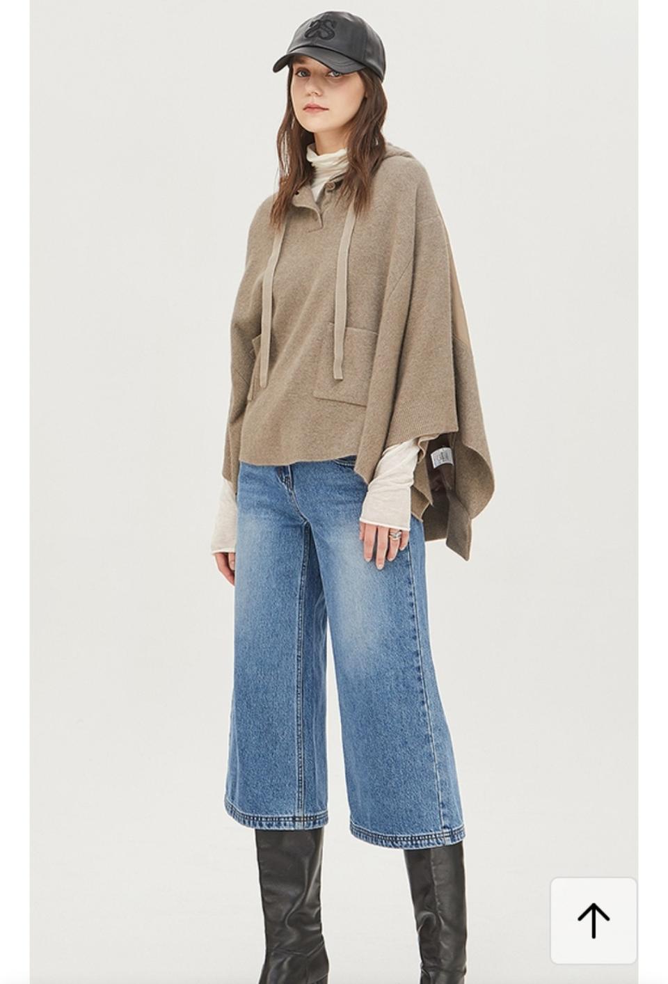 시슬리 SISLEY 라쿤배색 후드 판쵸 니트/프리