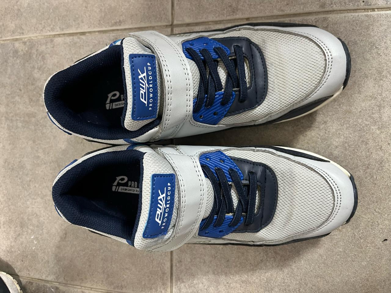 프로월드컵 운동화