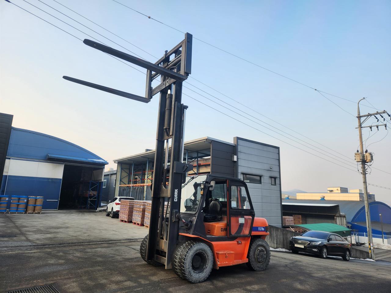 중고지게차 클라크 7톤 3단마스트 디젤지게차 1950만원