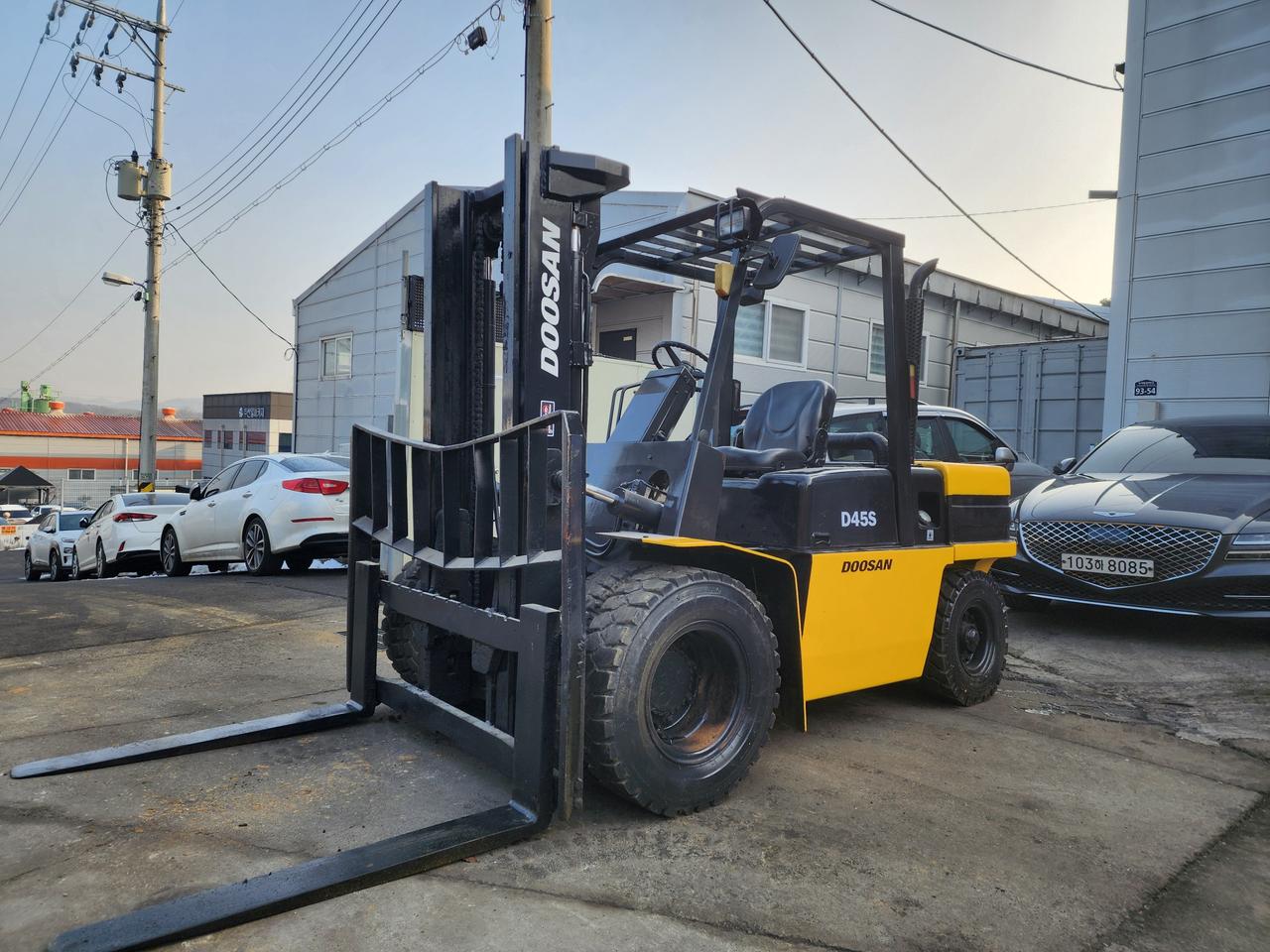 중고지게차 두산 4.5톤 더블 디젤지게차 690만원