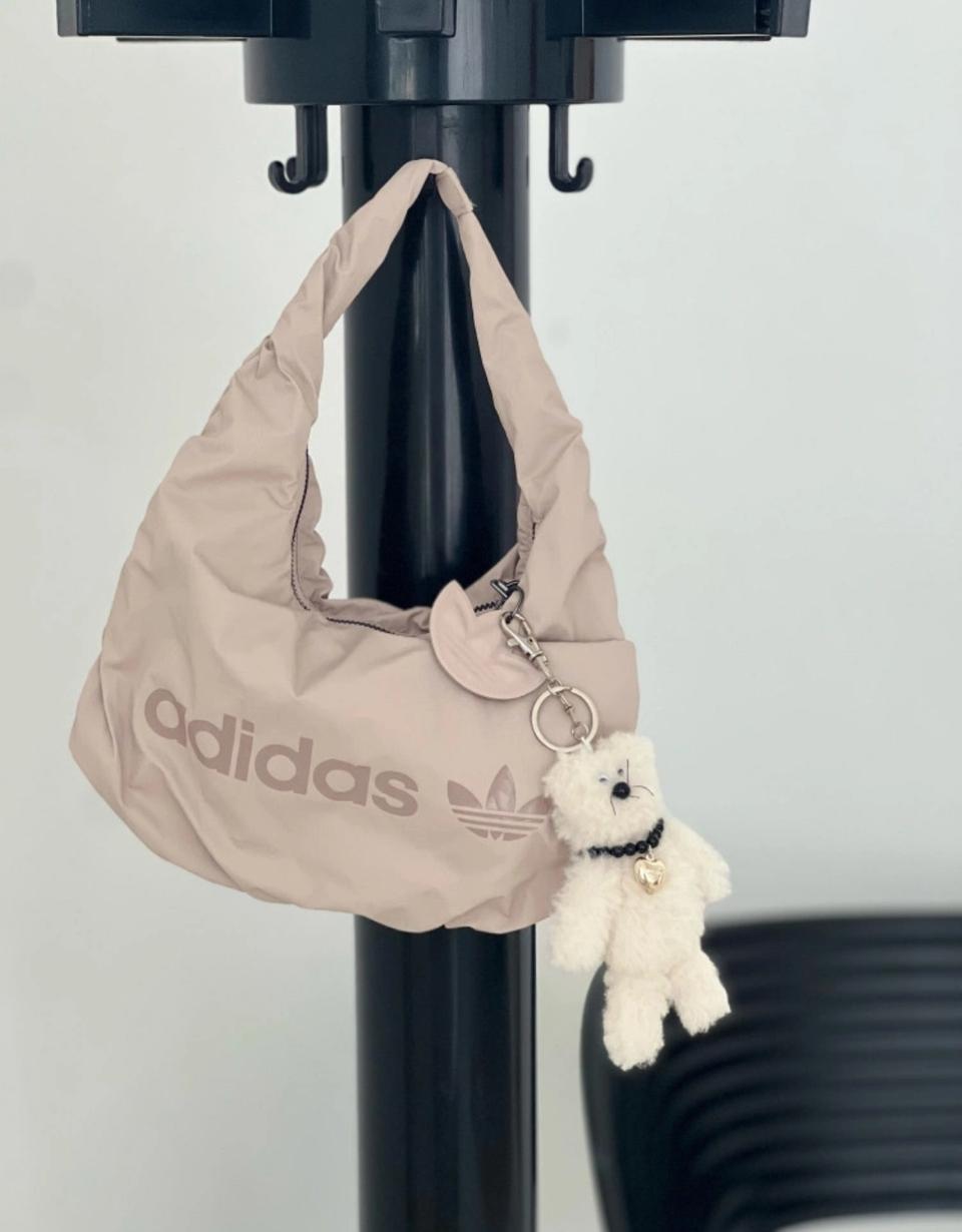 아디다스 오리지널스 챰&핑거 폴리백