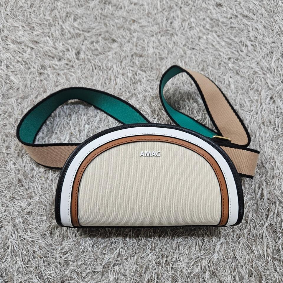 신품급 AMAG STUDIO HALF MOON (힙쌕 벨트백)