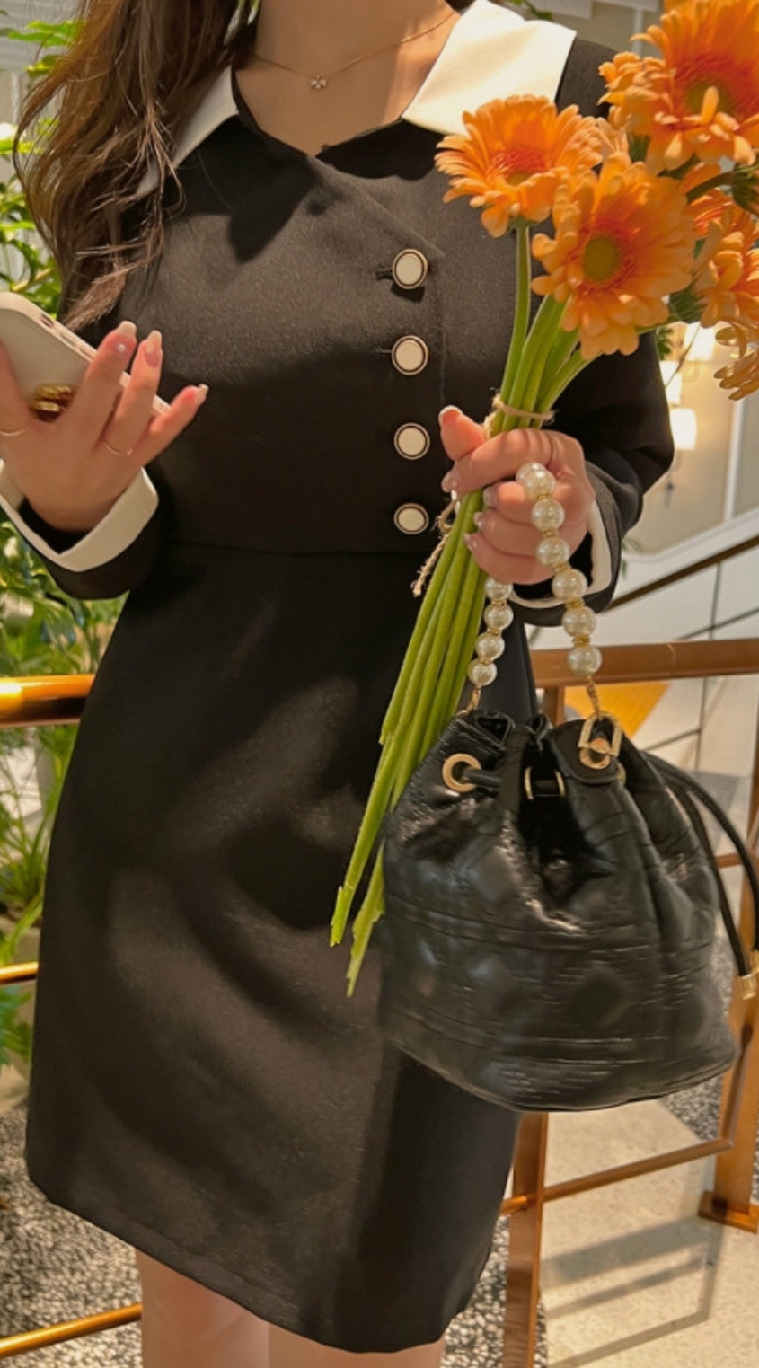 (새상품)배색 카라 미니 원피스