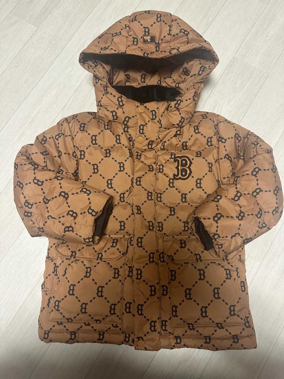 MLB남아 패딩 120사이즈 거의새거