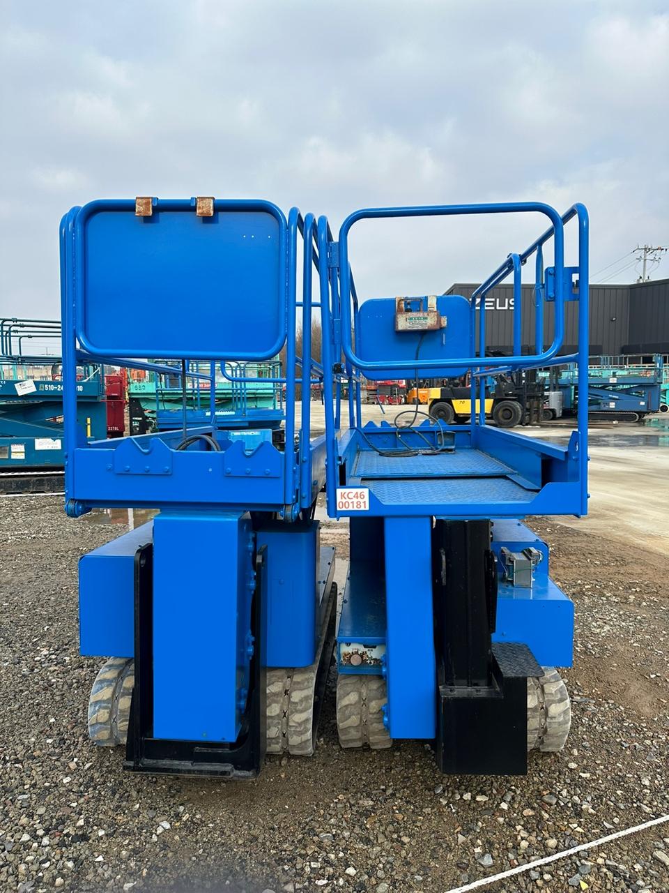 하부높은 고소작업대 궤도 KC46 / 마지막1대 ! 불만족시 환불