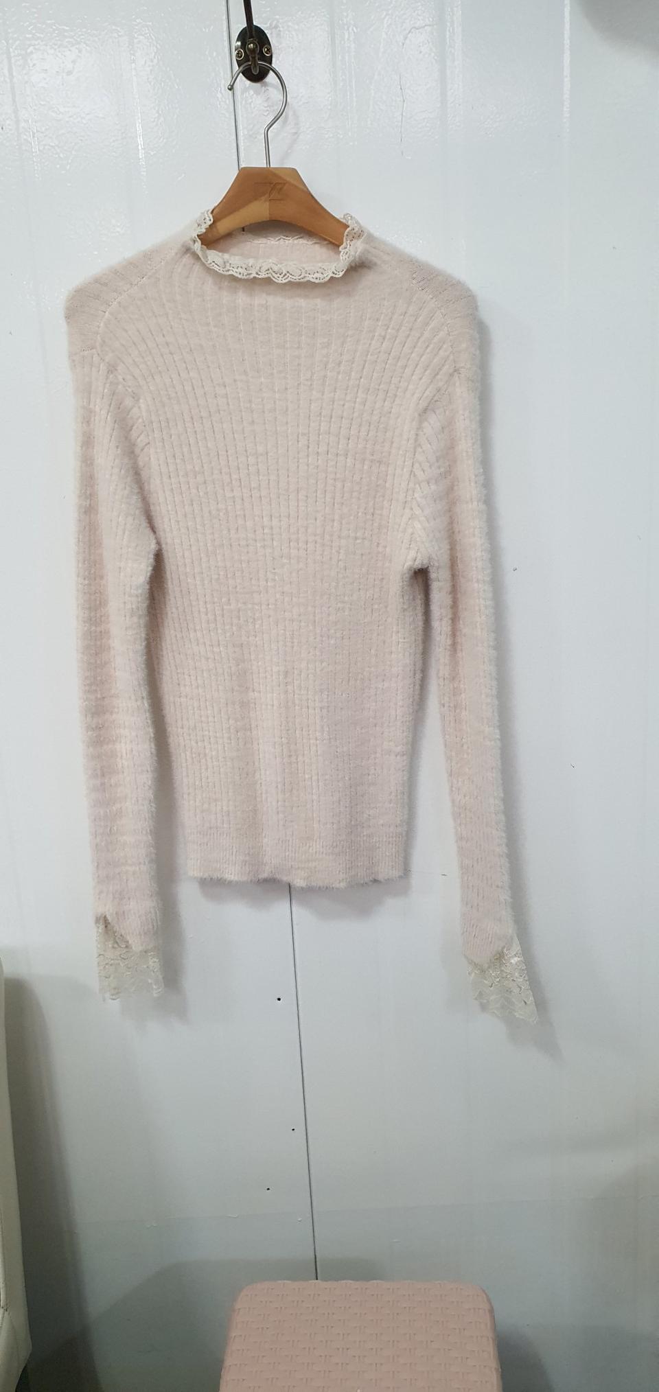 레이스배색앙고라느낌티