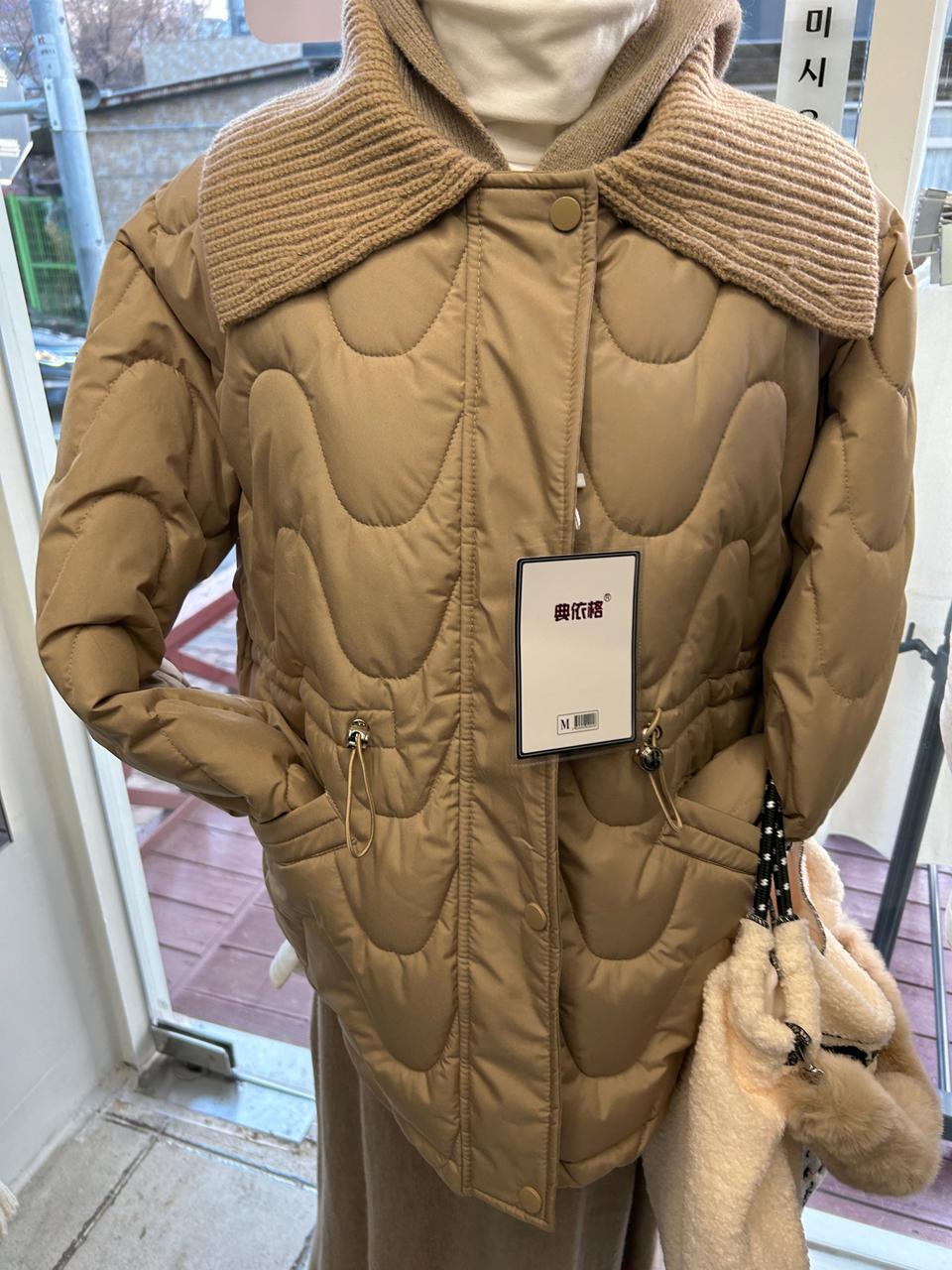 니트카라 패딩점퍼