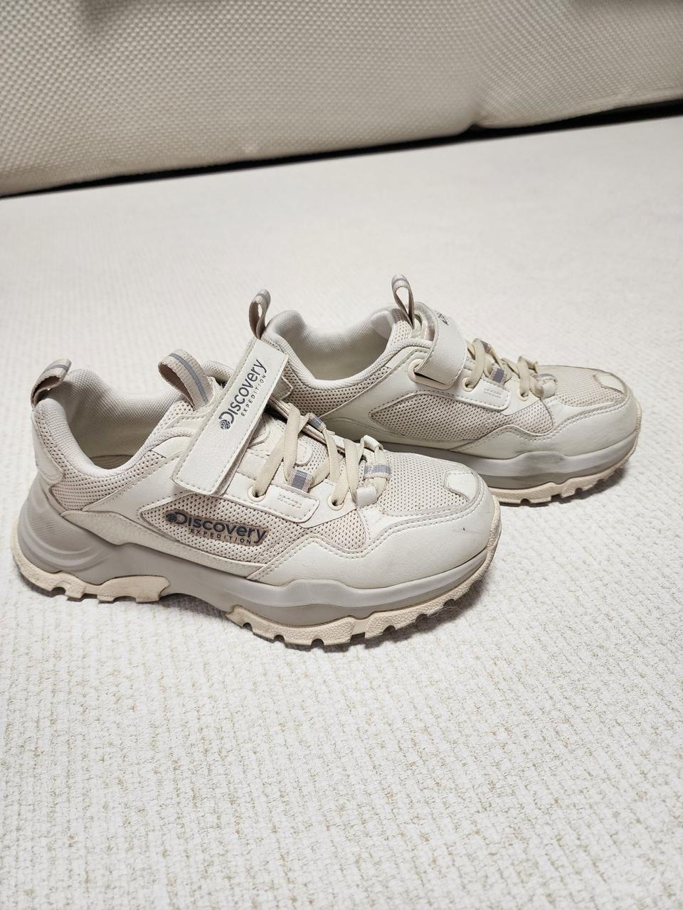 디스커버리 운동화 220mm