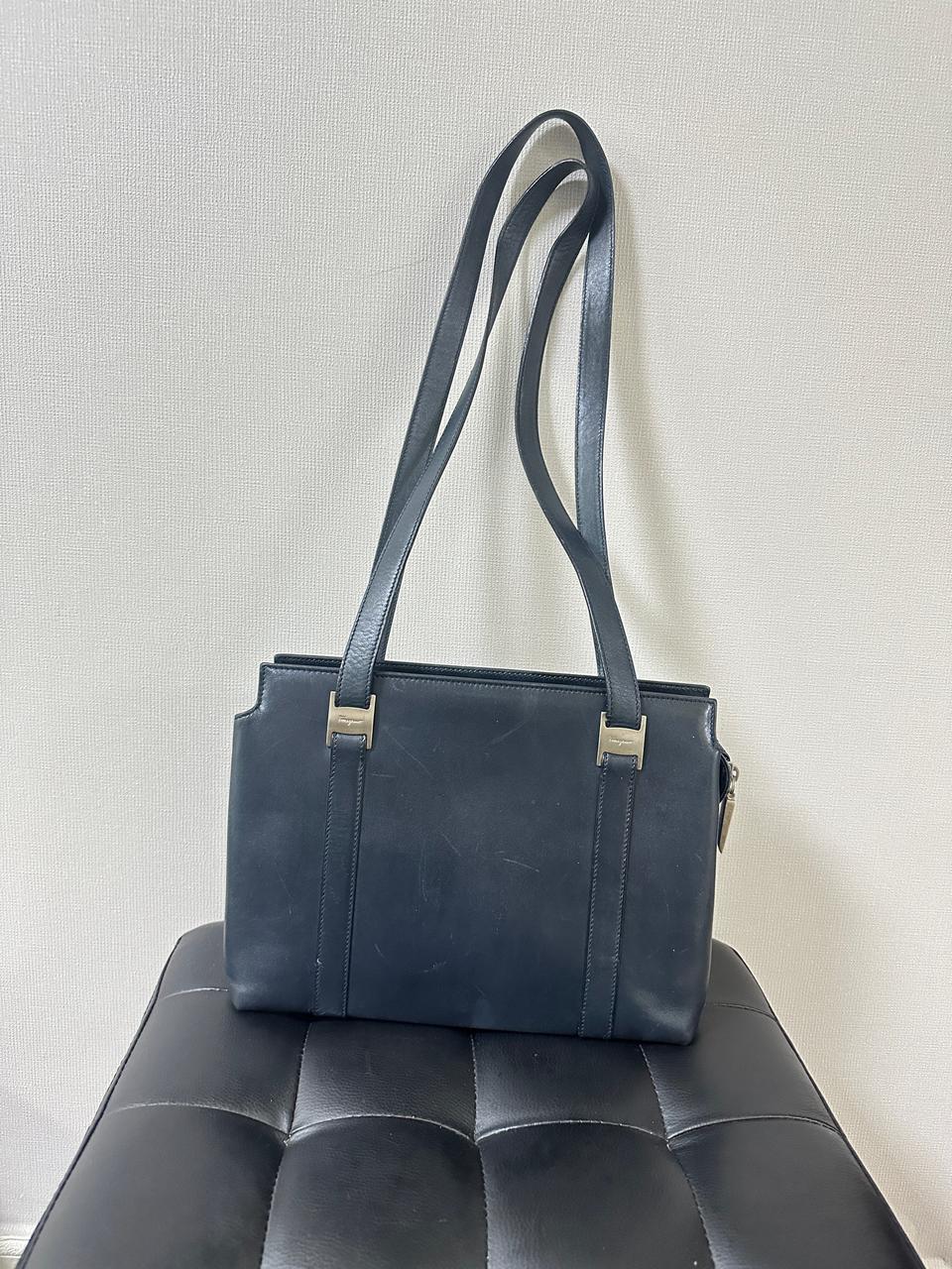 정품 페라가모 가방 숄더백 가로28