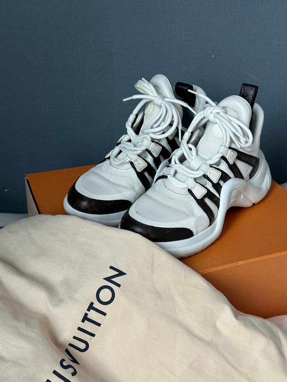 (백화점판) 루이비통 아치라이트 스니커즈 37