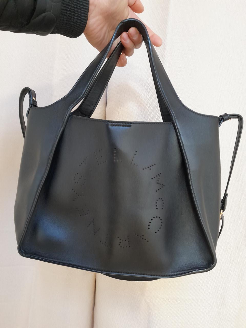 스텔라맥카트니 펀칭 로고 토트 블랙