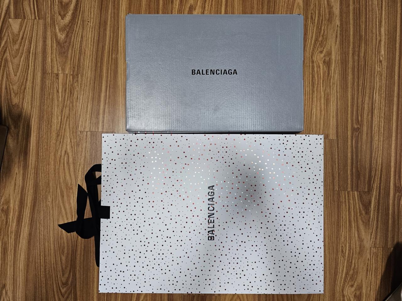 발렌시아가 신발박스