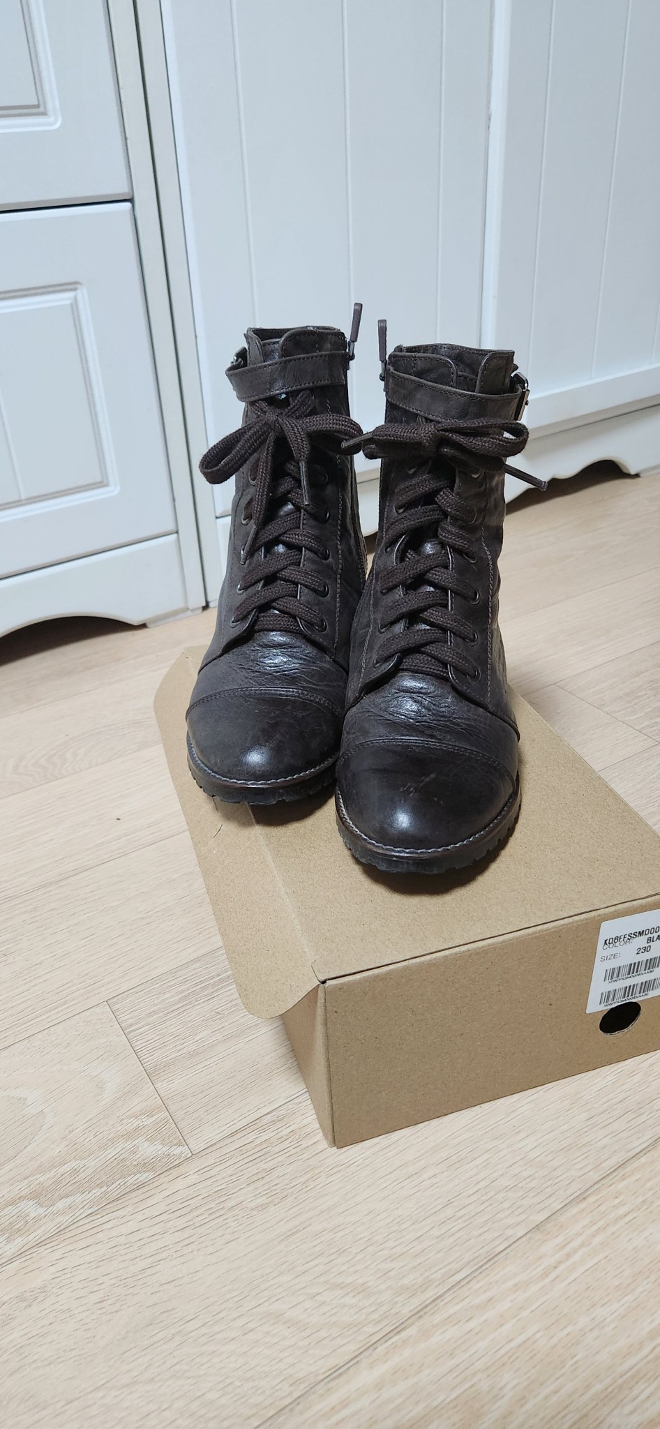 텐디 가죽 부츠 235