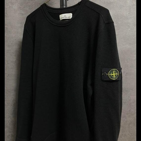 23FW 국내매장판 스톤아일랜드니트