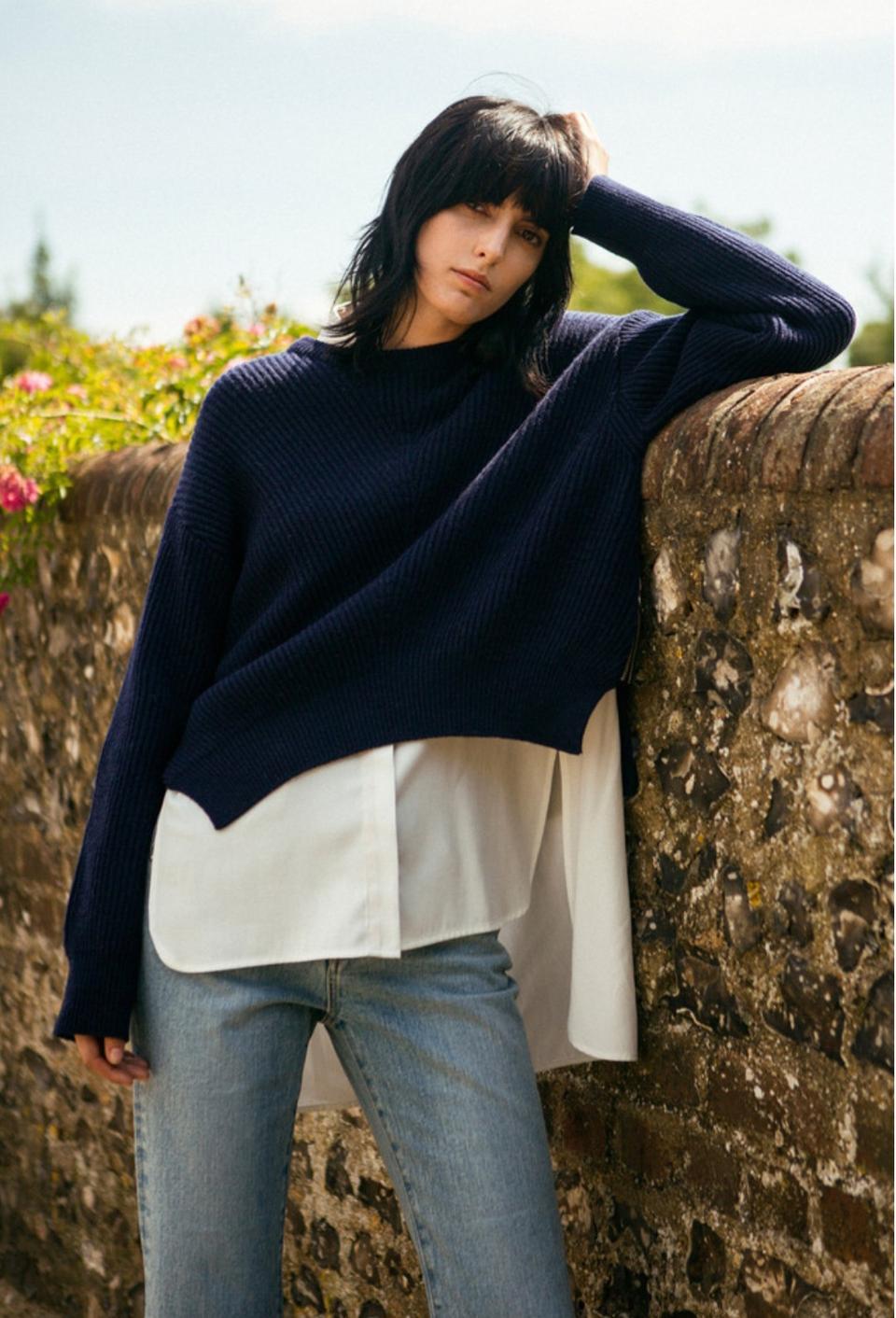 앤더슨벨 오버핏 라운드 니트