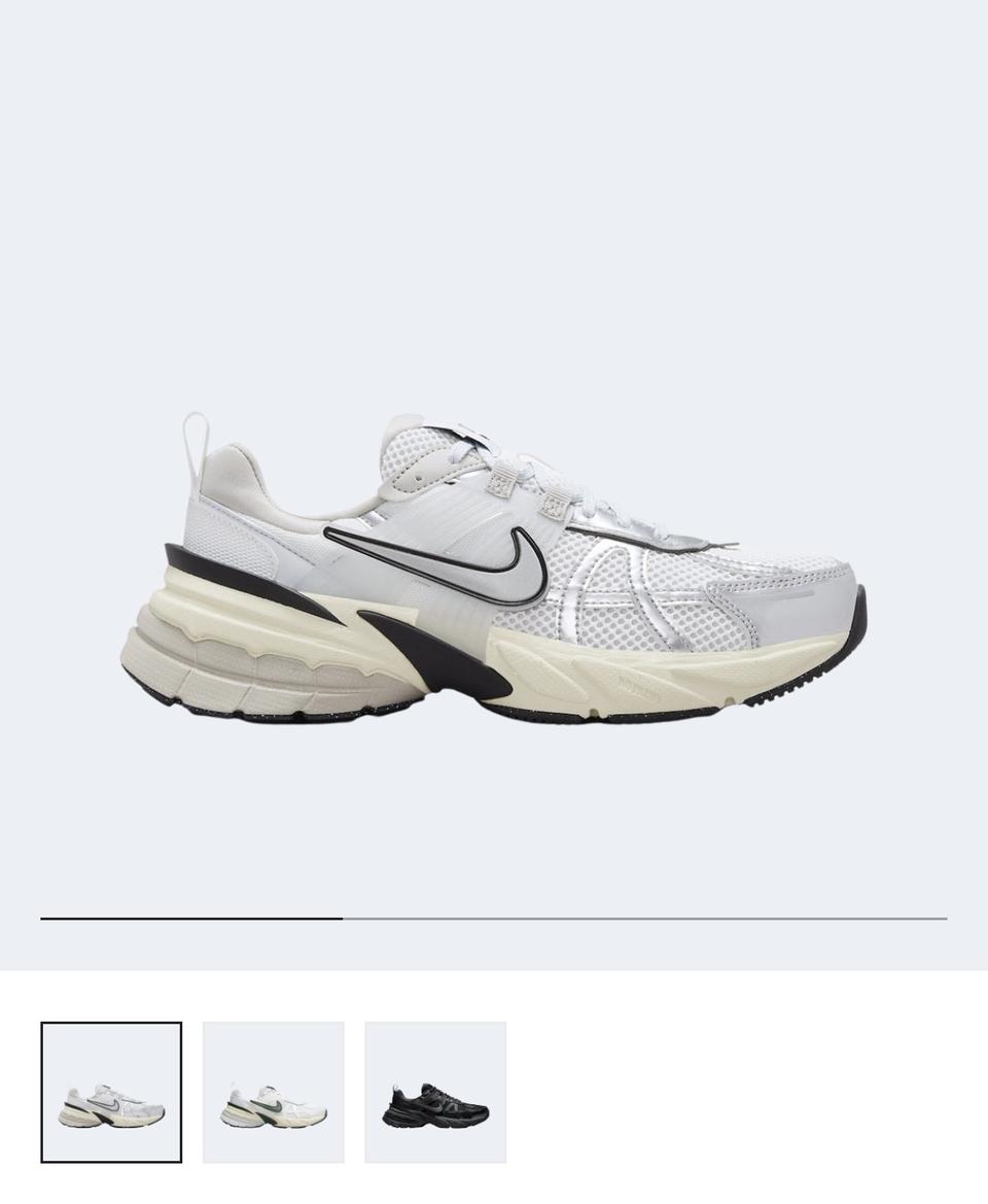 미시착새상품 나이키 V2K 런 서밋 화이트 메탈릭실버 240사이즈