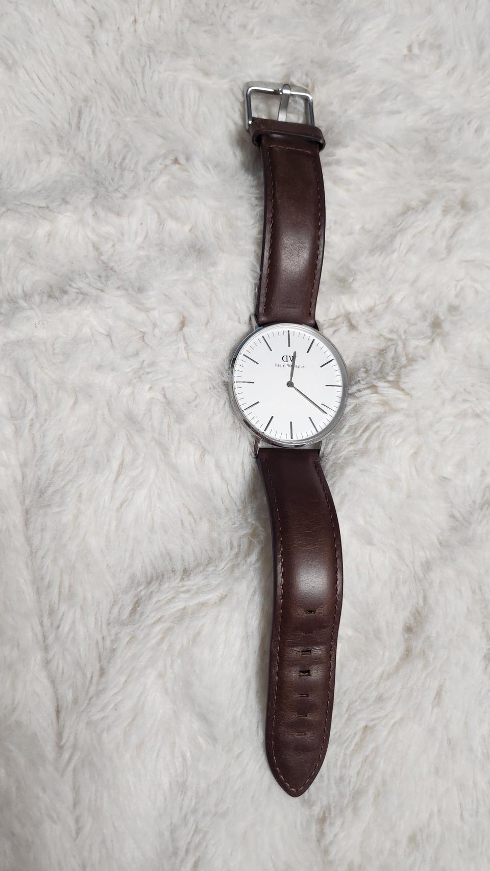 다니엘 웰링턴 40mm