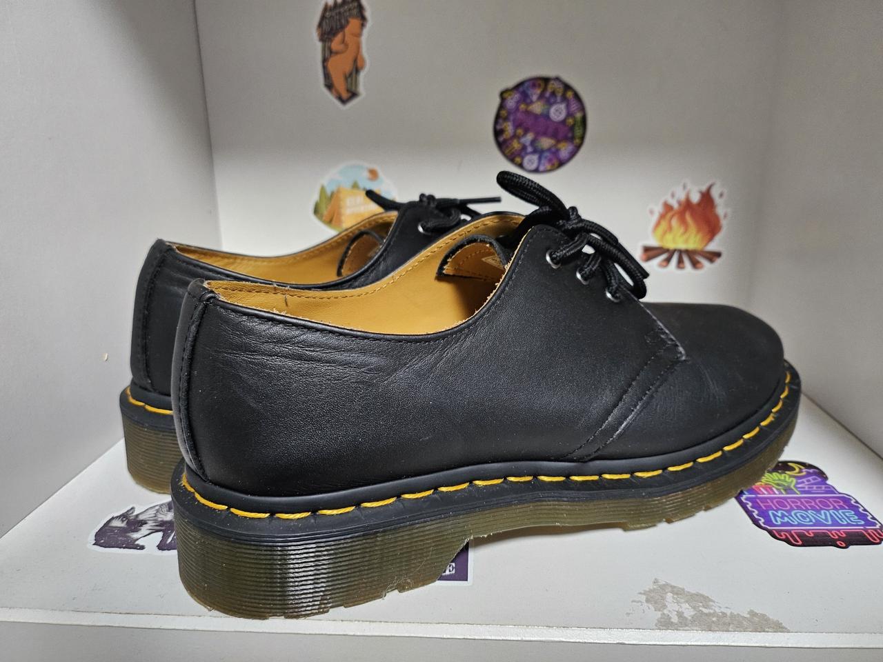 닥터마틴가죽신발(사이즈 250~255)거의새것.소비자가15~18만원대.