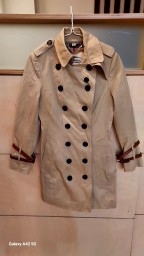 버버리 여성용 자켓 판매합니다