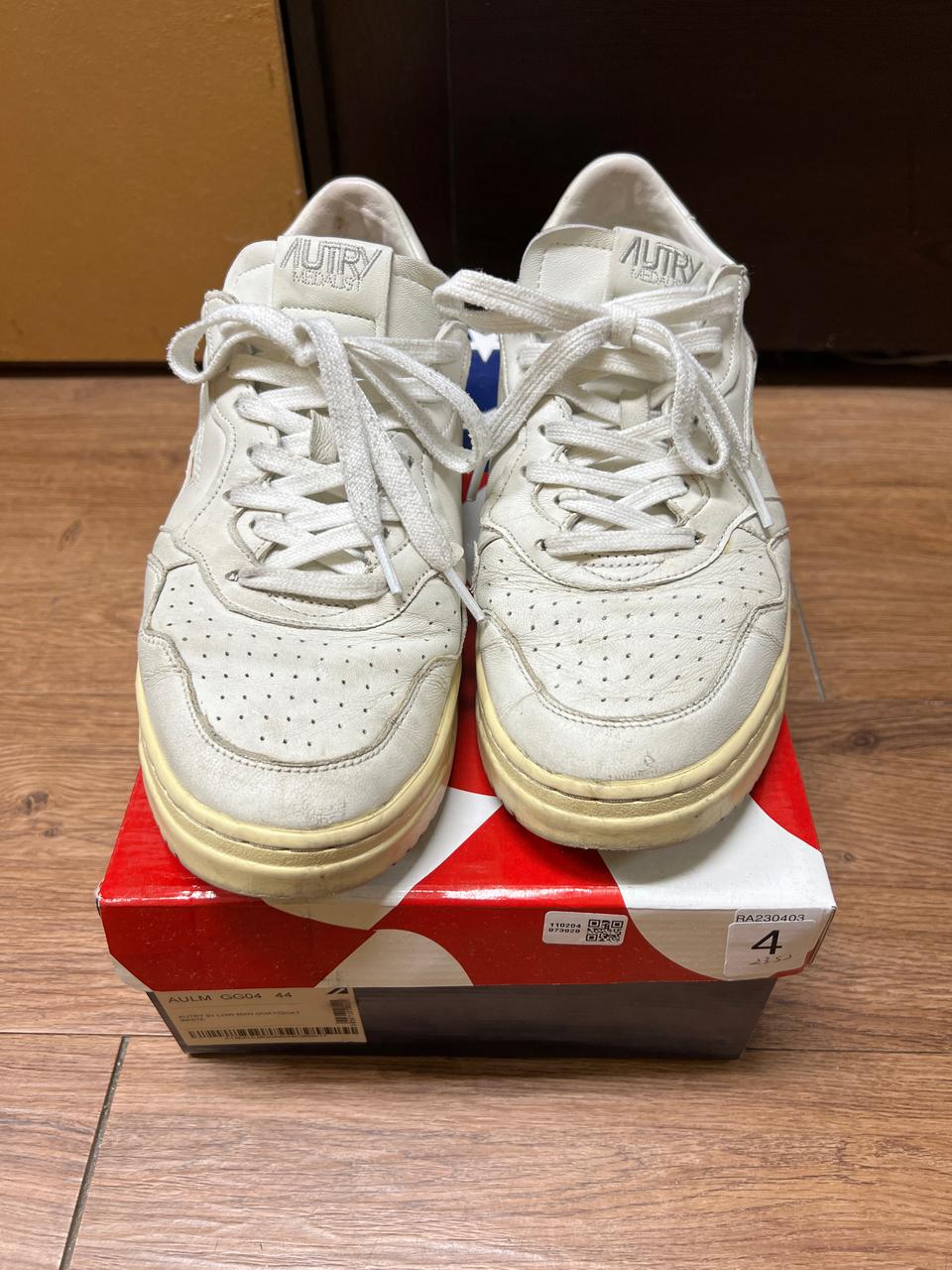 오트리 메달리스트 코트스킨 44