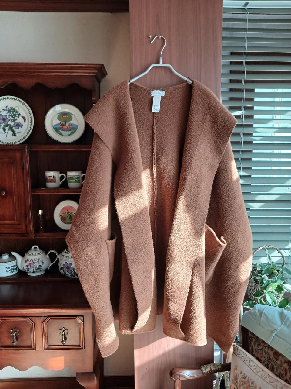 프리피플 케이프후드가디건