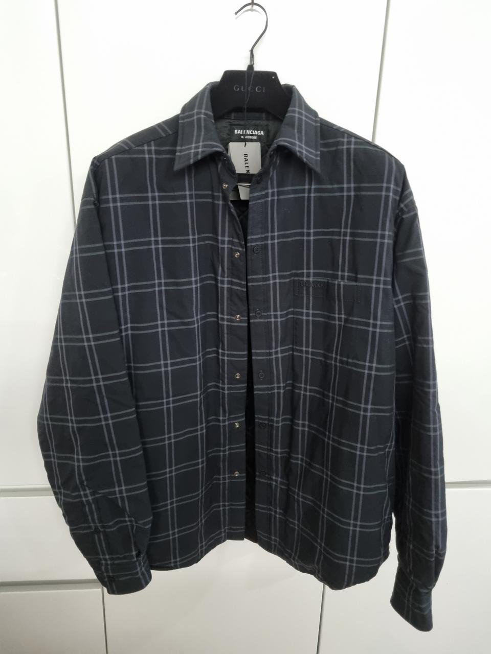 새제품 46 발렌시아가 셔츠패딩 국내매장판