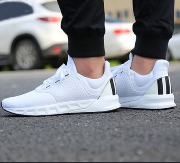 240)아디다스 운동화 런닝화 워킹화 나이키 데상트 뉴발란스