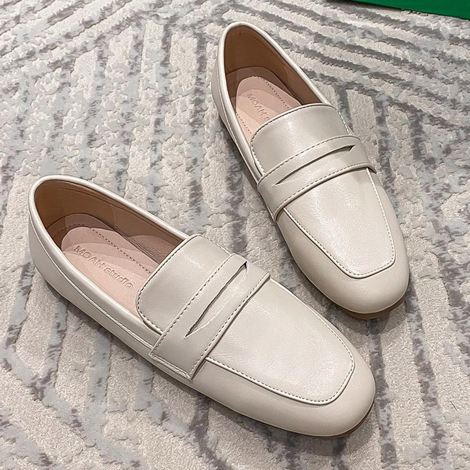 [새상품] 235 여성 무광 로퍼 베이지 단화 낮은 1cm굽