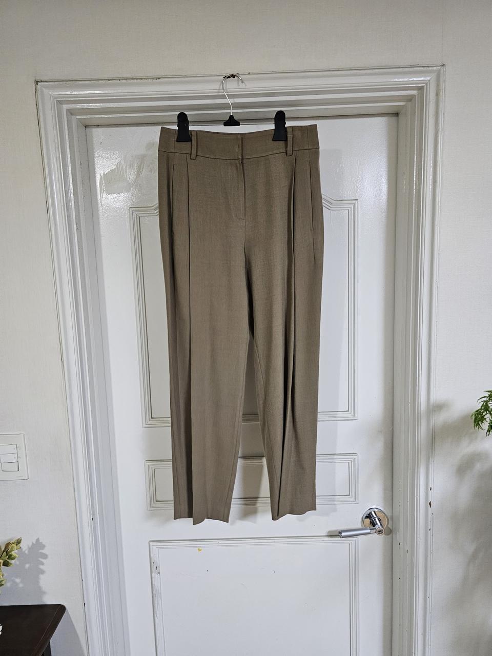 잇미샤 세미와이드 슬랙스