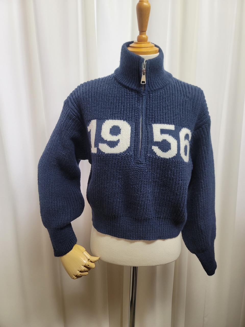 반집업 크롭니트