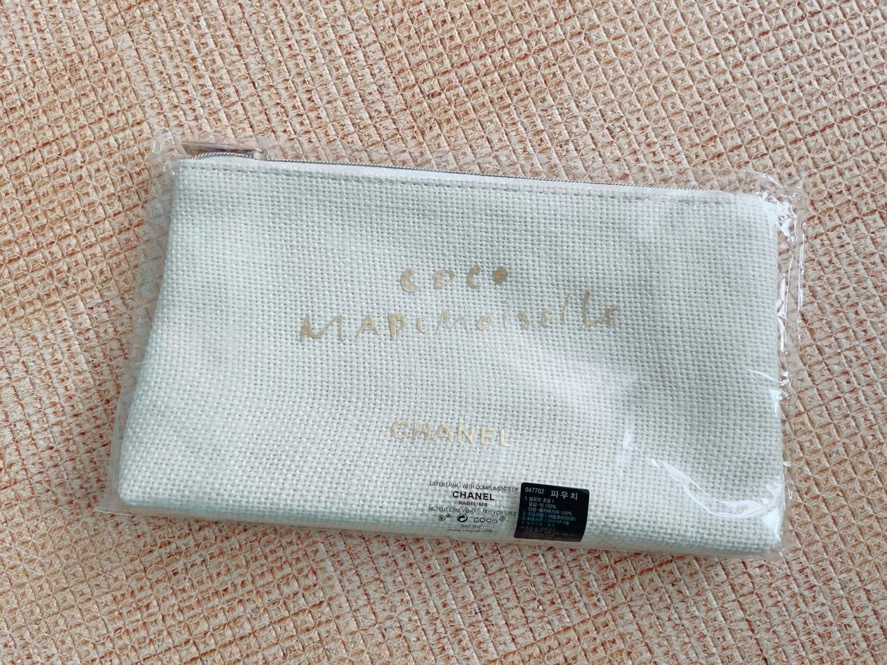 샤넬 파우치 새것