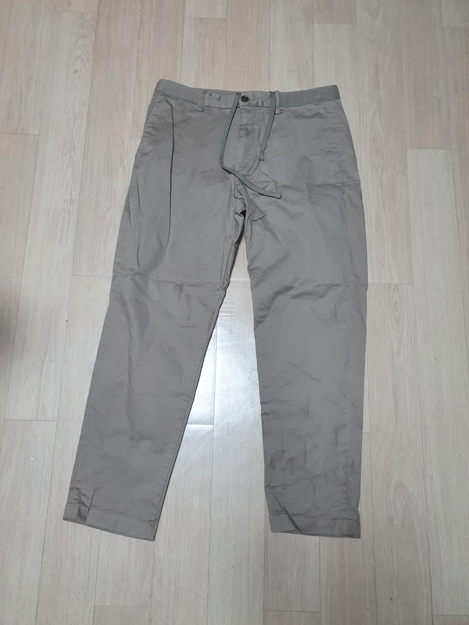 유니클로 치노팬츠 [ 사이즈 M ] 팝니다