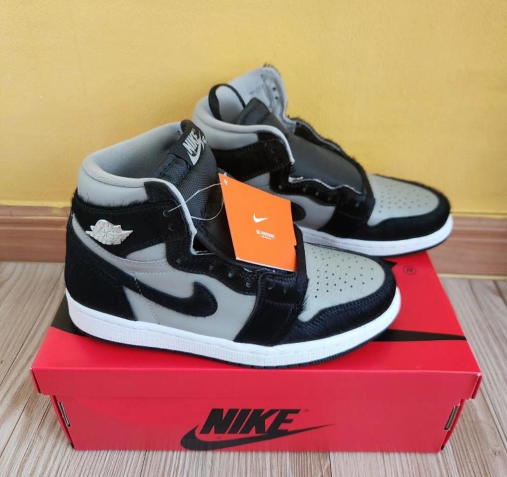 (새상품)나이키 우먼스 조던1 하이 미디움