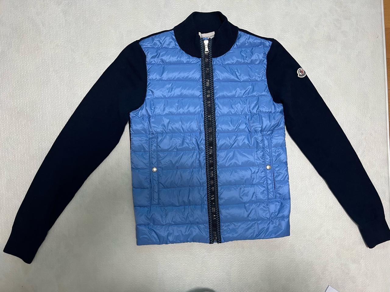 새상품 몽클레어 구스다운 니트가디건 14y 성인55반