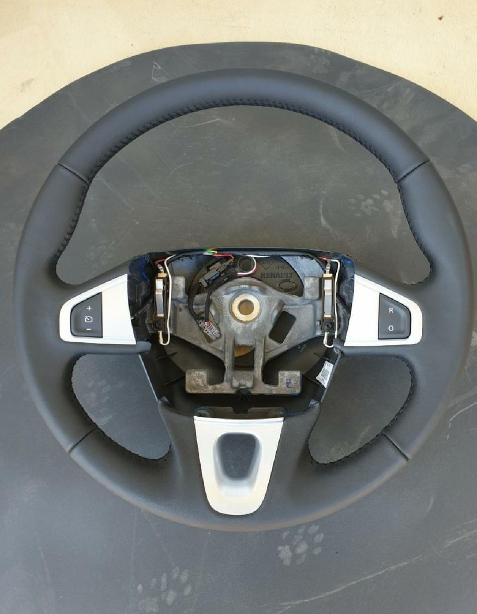 L38 미사용가죽핸들+크루즈버튼