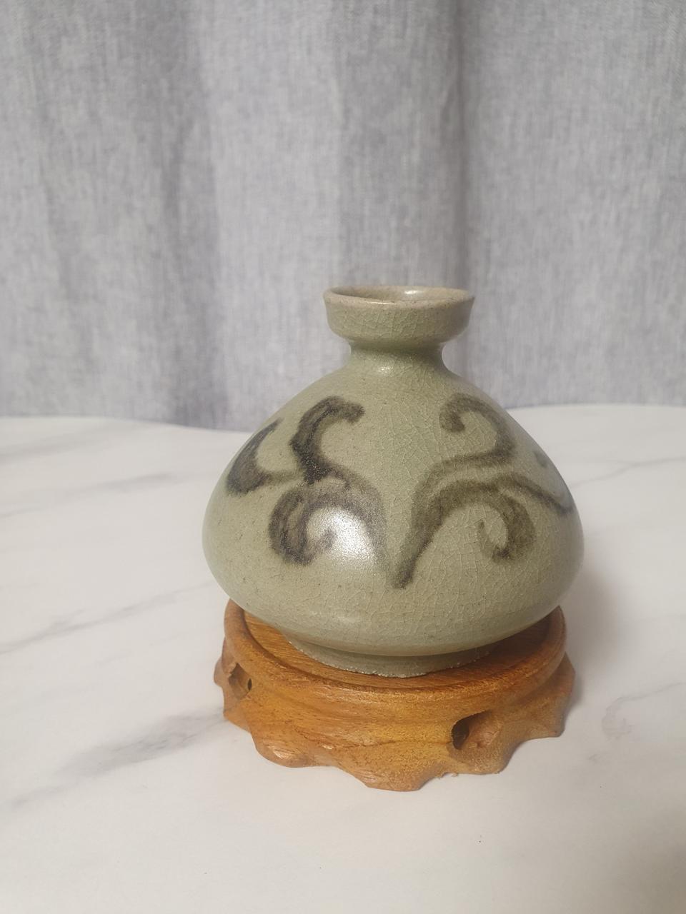 철화 파초문 청자 유병 도자기