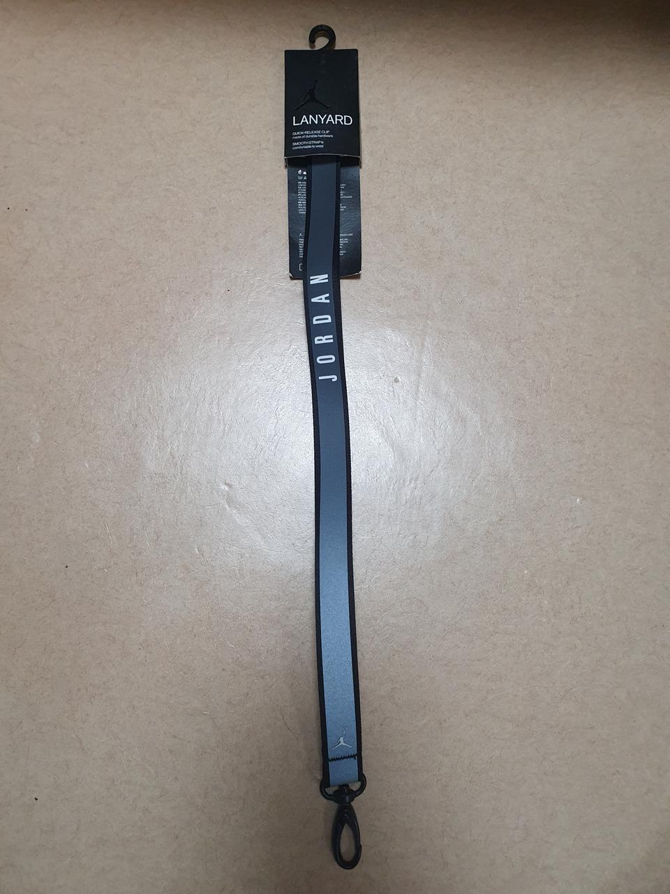 나이키 조던 랜야드 [ 사이즈 FREE ] 팝니다