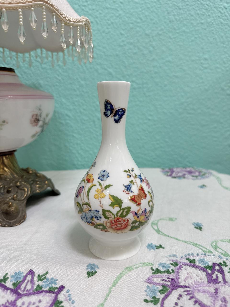 영국 빈티지 앤슬리 코티지 가든 화병