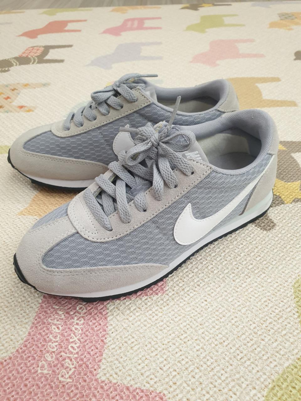 나이키 운동화 신발 225사이즈 착불