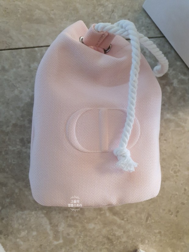 디올 핑크복주머니 파우치